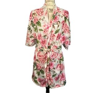 Show‎ Me Your Mumu Robe Brie Garden Of Blooms Pink Floral Fabric Sash